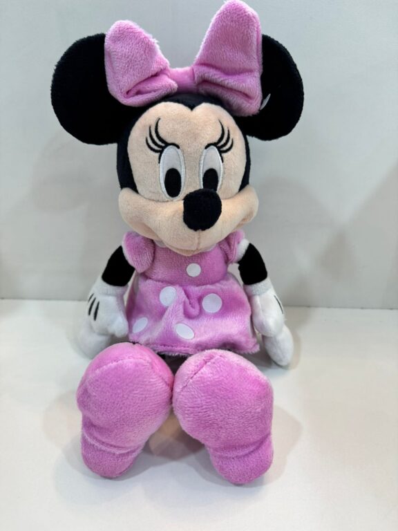 MINNIE MOUSE DE PELUCHE
